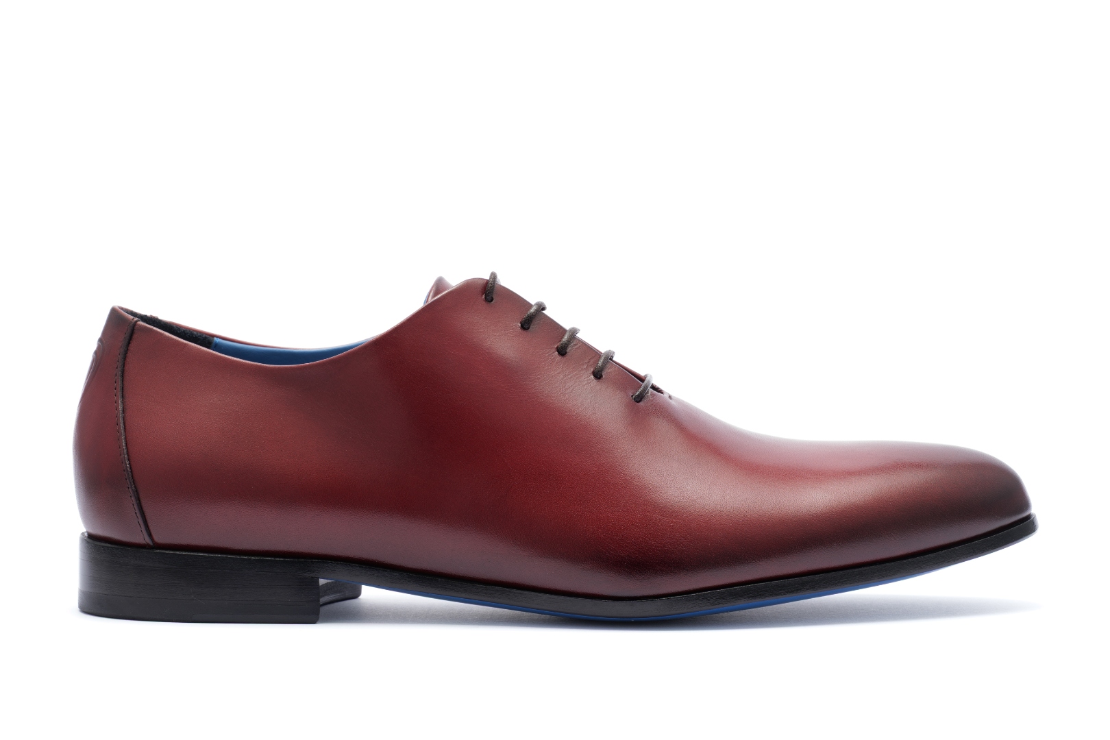The Francesco — whole-cut Oxford in maroon top grain Italian leather, handmade in Marche Italy by Nunzio Orsini